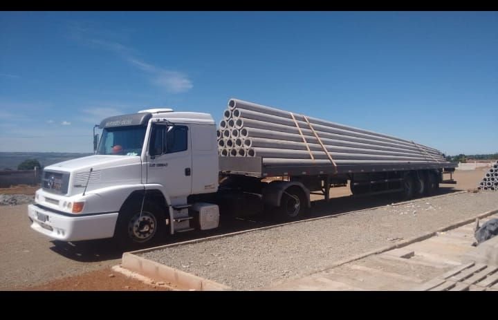 Expedição e logística de postes de concreto para todo o Brasil
